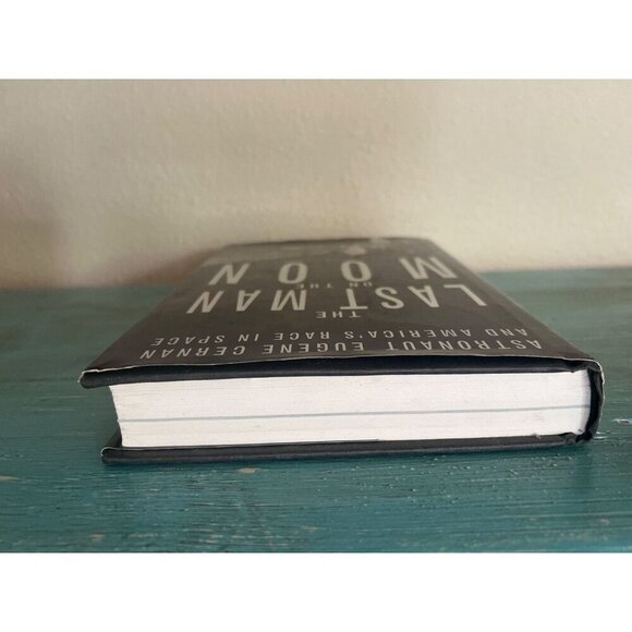 Gene Cernan *SIGNED* Last Man On The Moon Book - Apollo 17 - NASA Space Hero - Picture 5 of 7